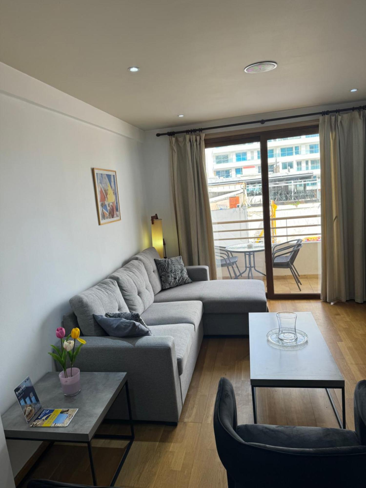 Ithaki Phinikoudes Apartment No. 105 라르나카 외부 사진