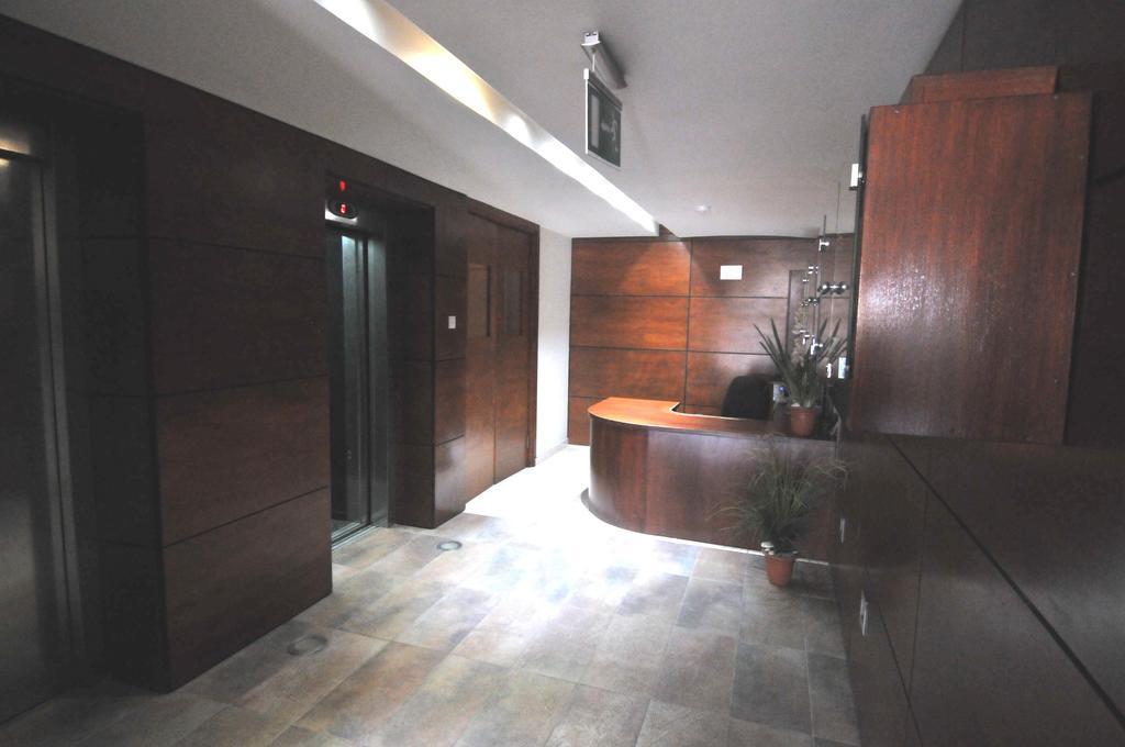 Ithaki Phinikoudes Apartment No. 105 라르나카 객실 사진