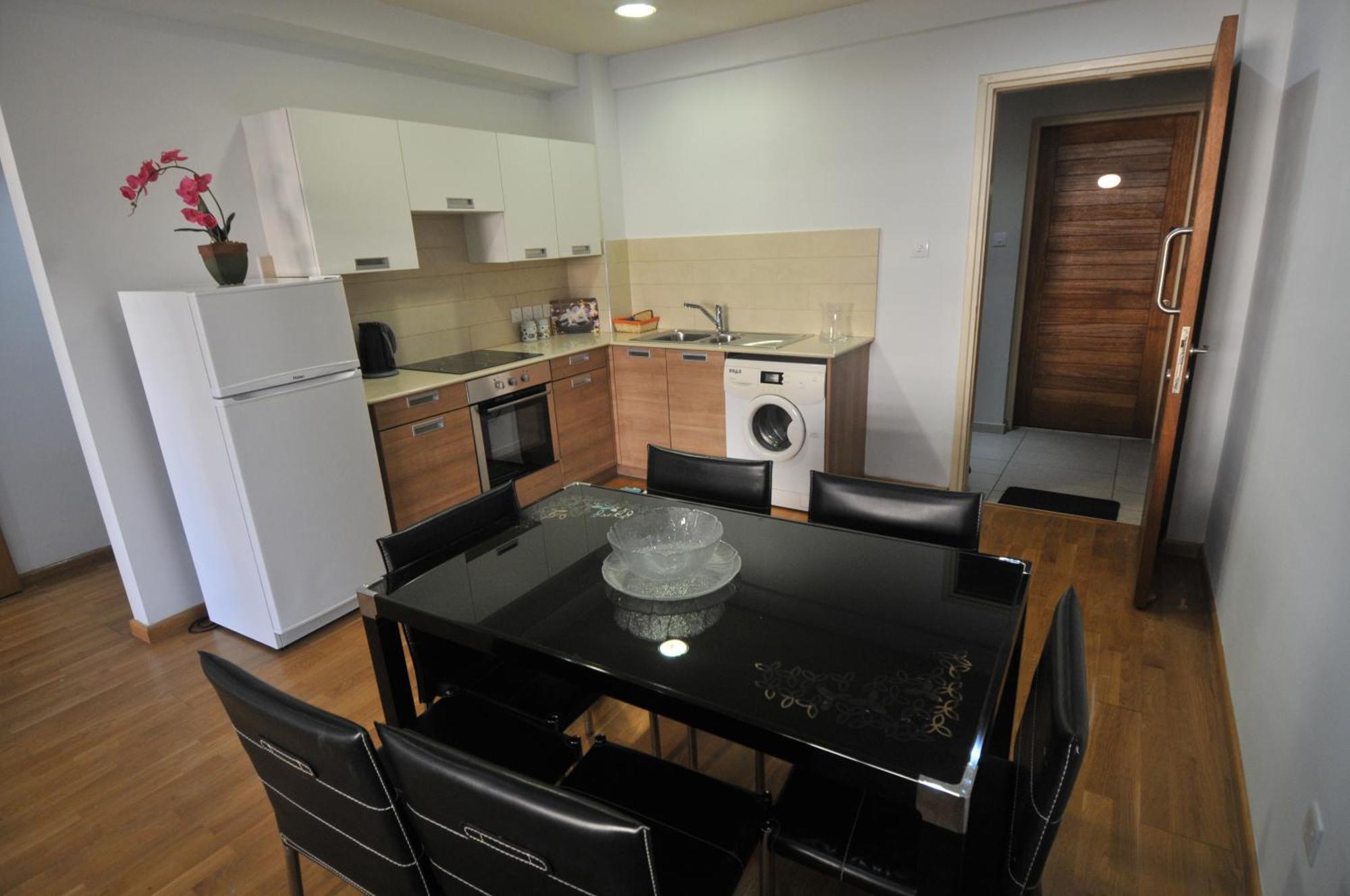 Ithaki Phinikoudes Apartment No. 105 라르나카 외부 사진